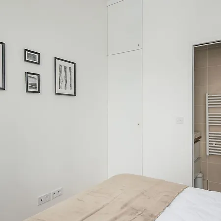 Le Scandinave, F3 Avec Terrasse, Saint Charles * Parigi